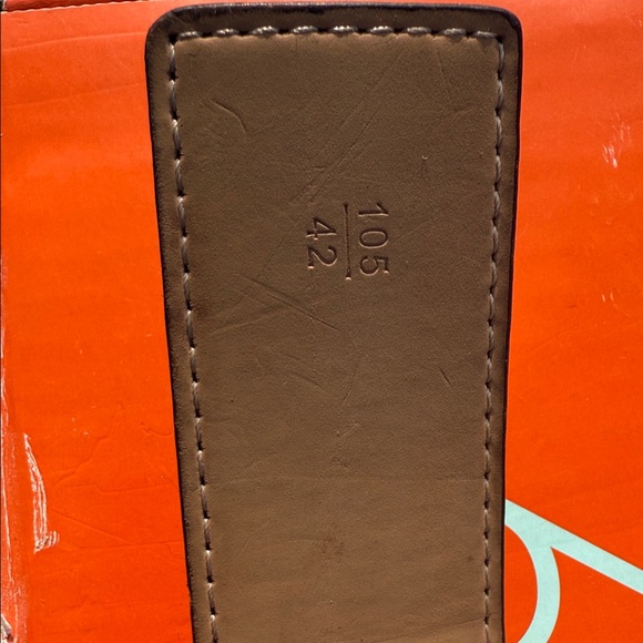 Louis Vuitton Monogram Belt with Silver Buckle - Picture 2 of 7